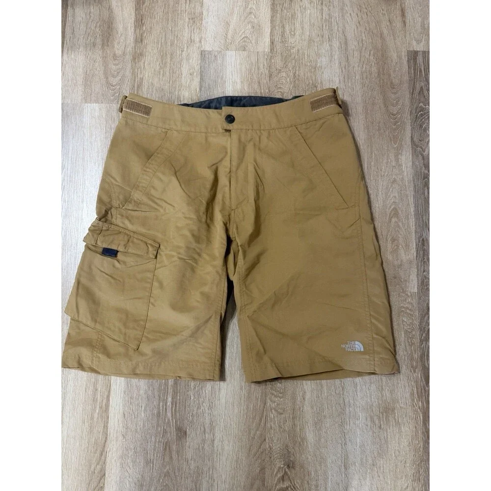 The North Face Men’s Tan Nylon Cargo Shorts Hiking Outdoor Size Large Gorpcore